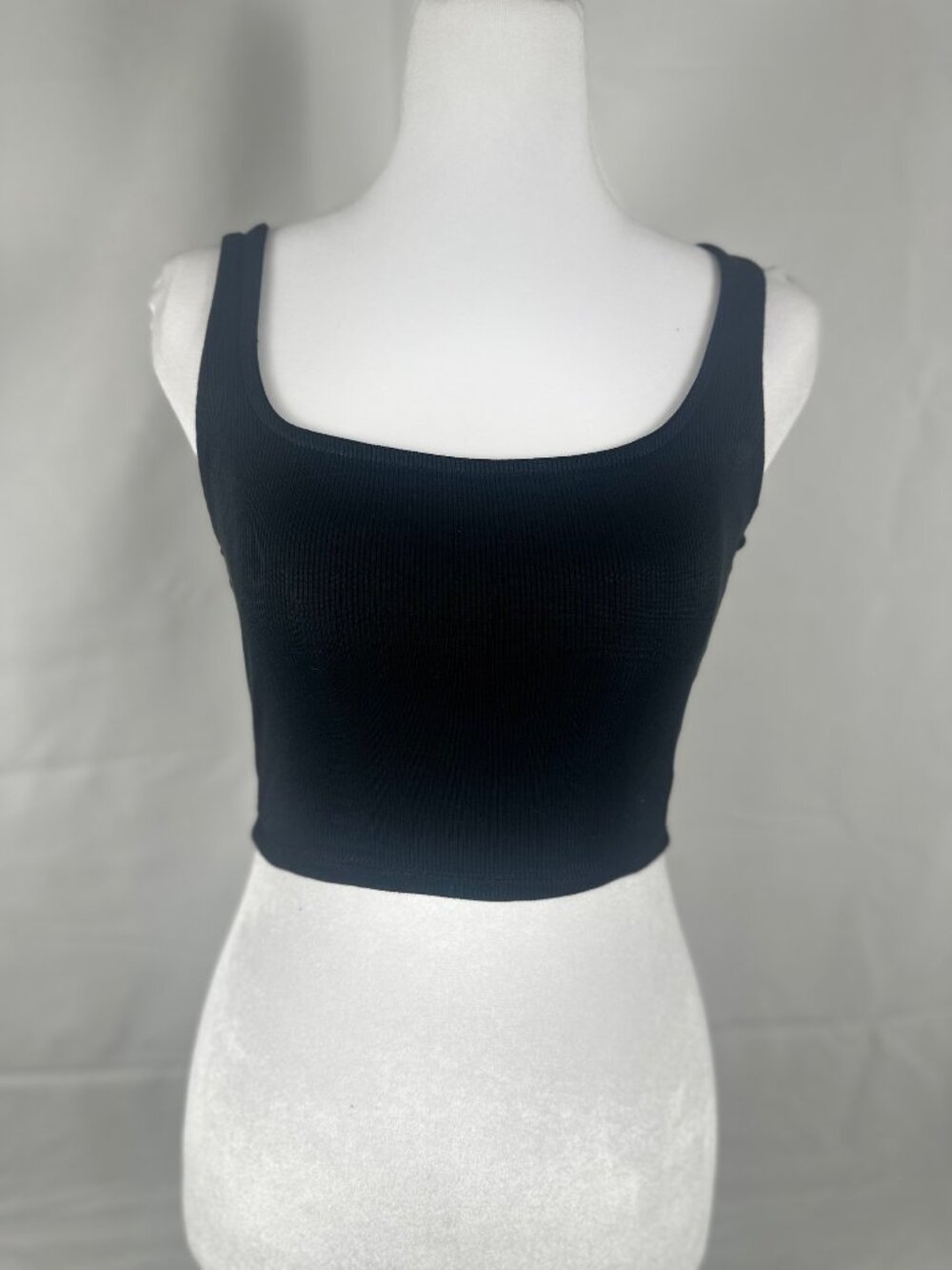 Zenana Ribbed Crop Tank Top Black Size Large NWT